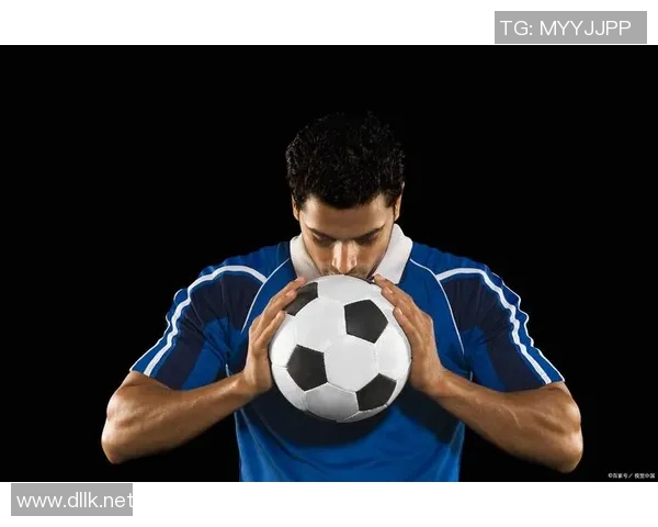 足球明星学历大揭秘学术成就与球场辉煌的完美结合